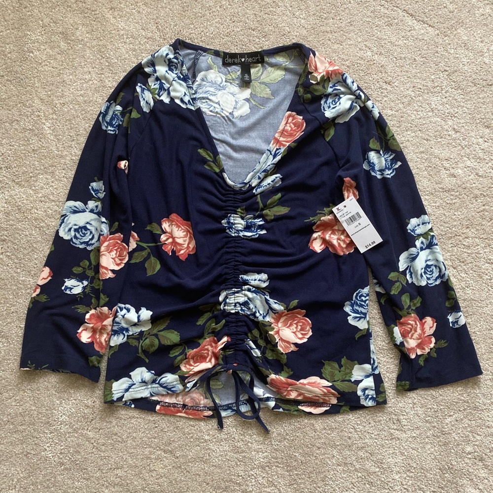 NWT Derek Heart Blue Floral Top